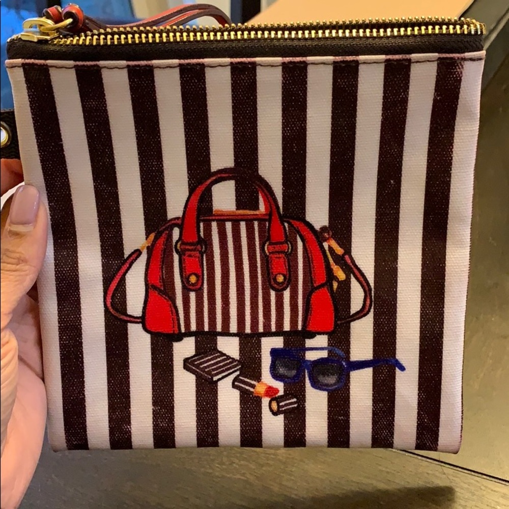 ❗️SOLD ❗️Henri Bendel pouch/wristlet